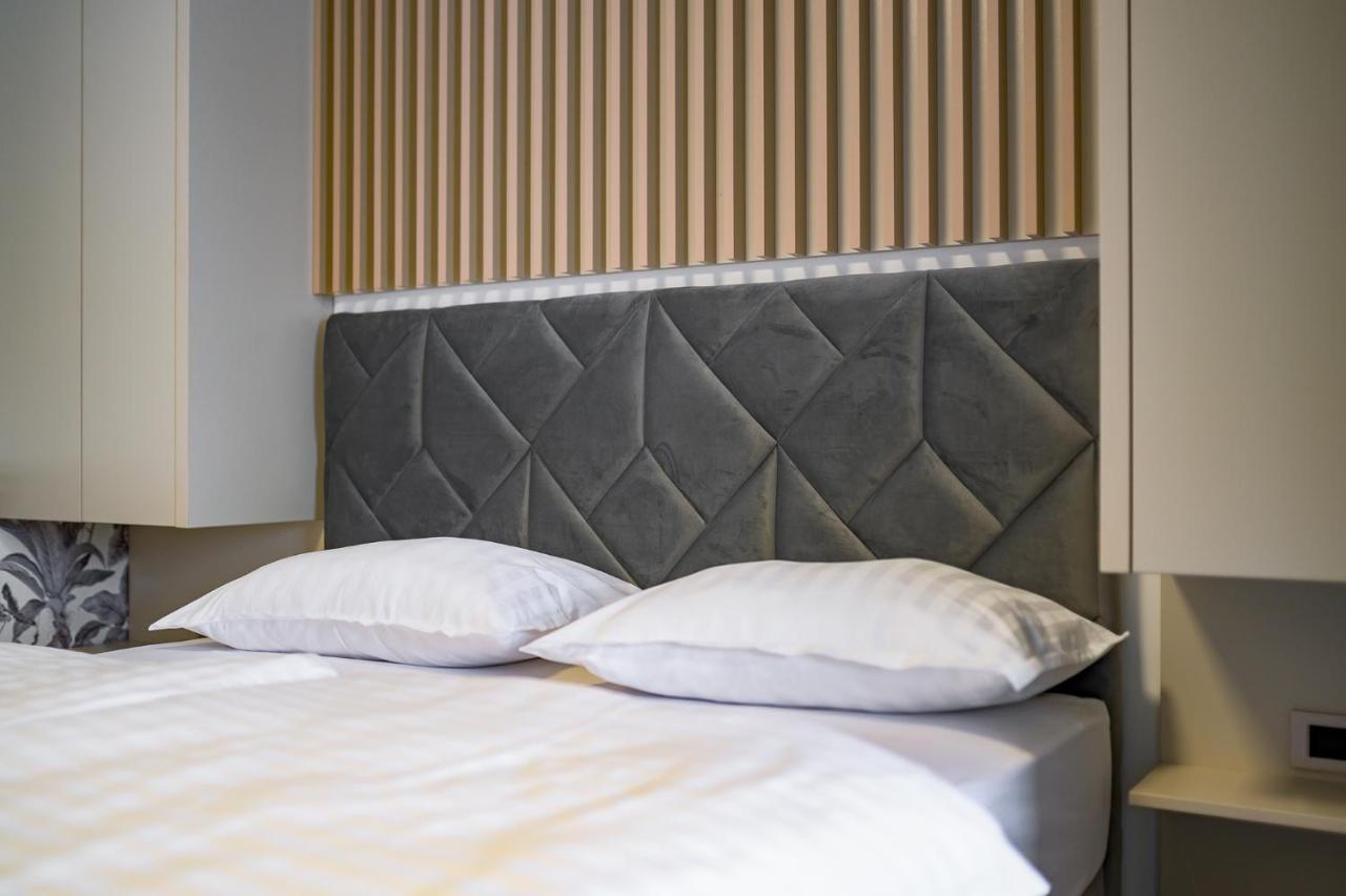 Apartman Epilux Тузла Екстериор снимка