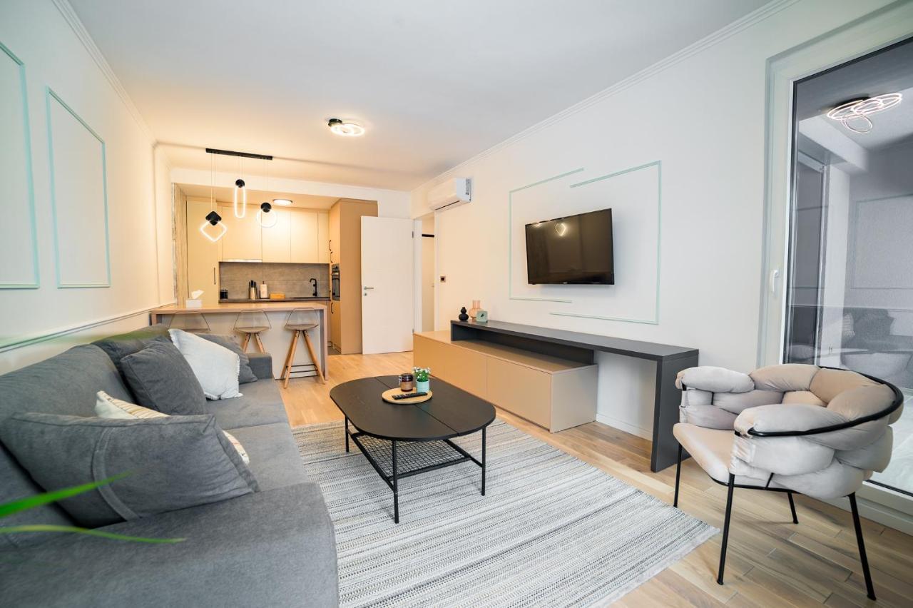 Apartman Epilux Тузла Екстериор снимка